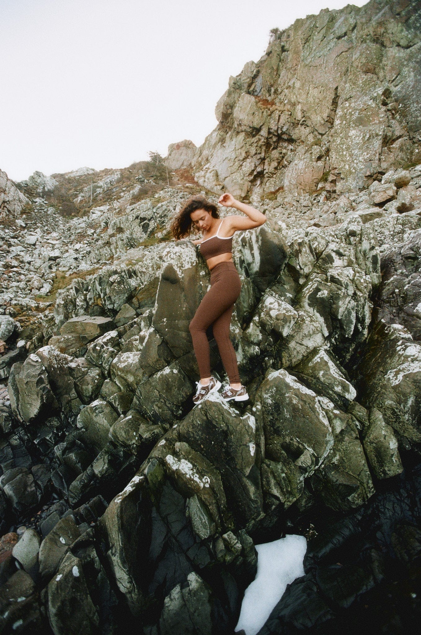 Sculpt Scrunch Tights - Pecan Brown