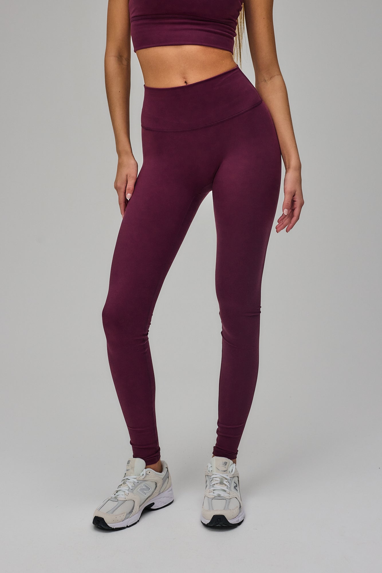 Sculpt Scrunch Tights - Deep Plum