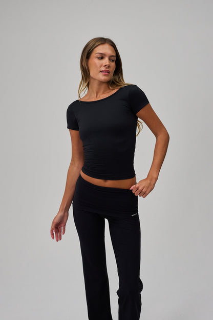 Neaty Muse Tee - Black