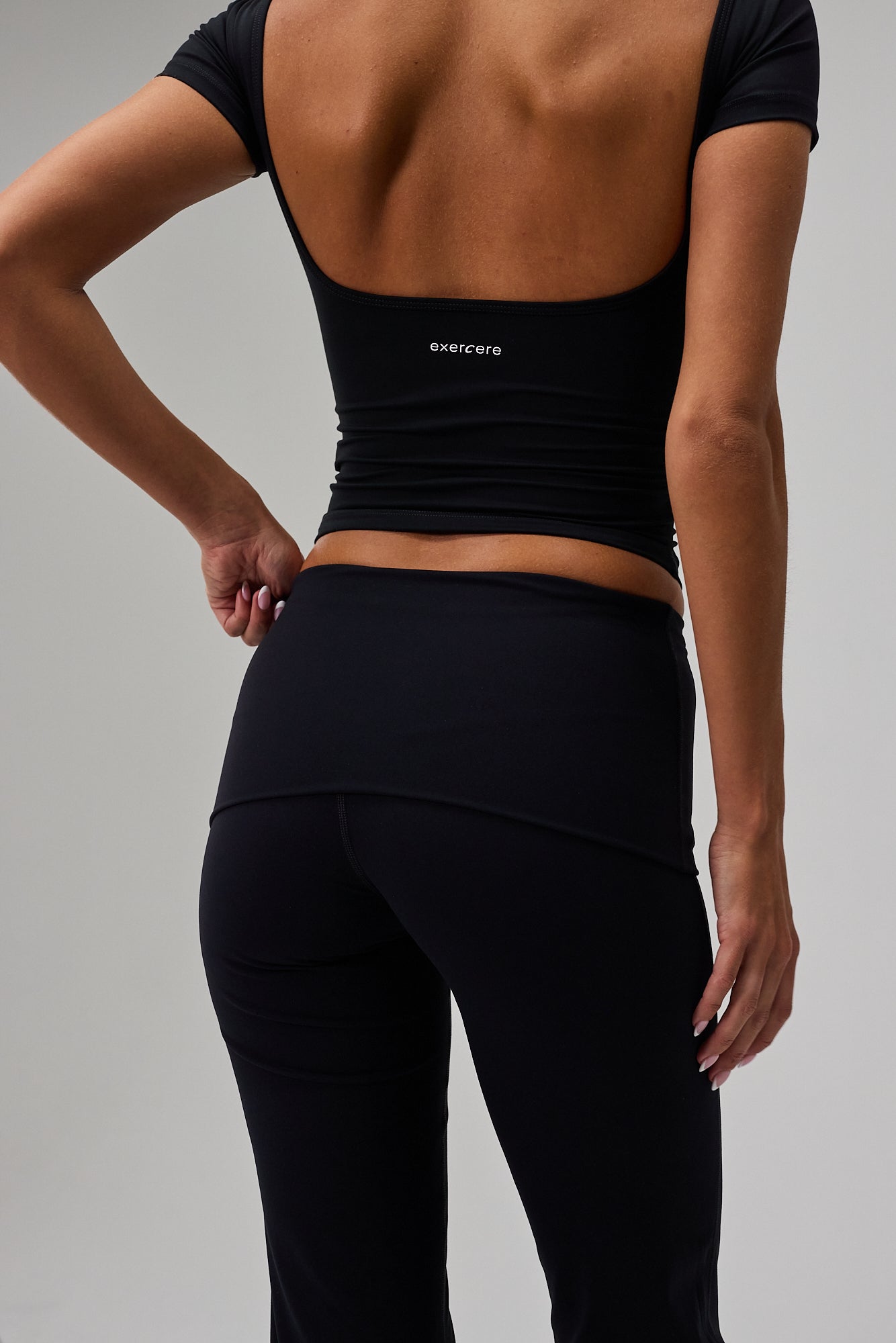 Neaty Muse Tee - Black